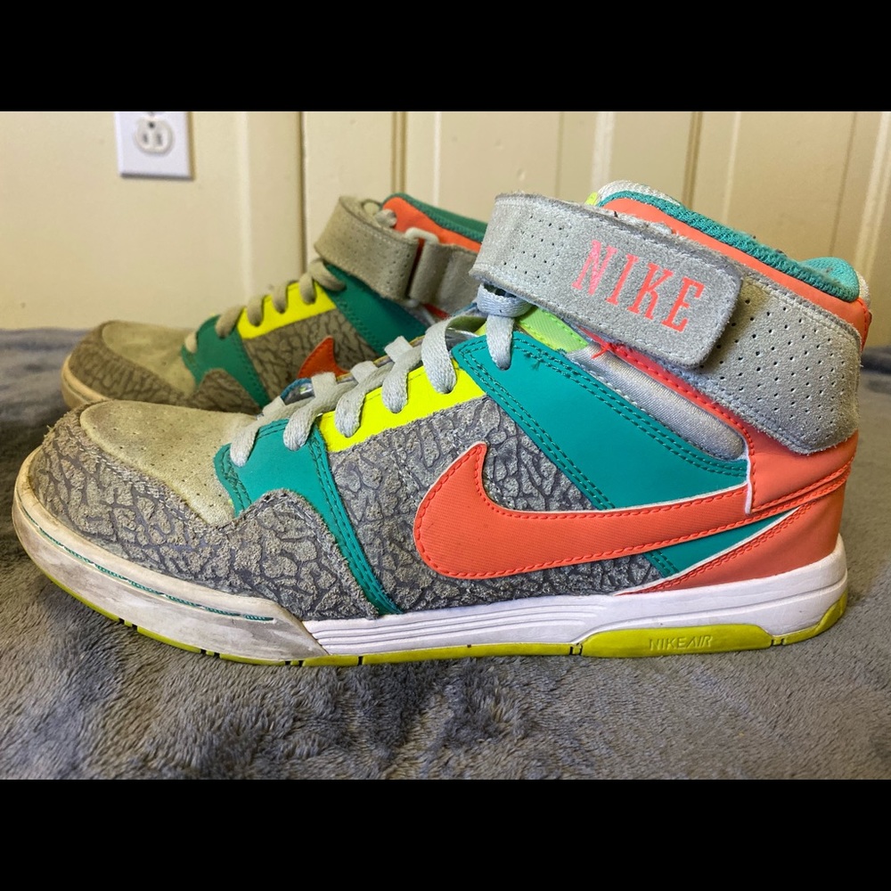 Women’s Nike air high top sneakers